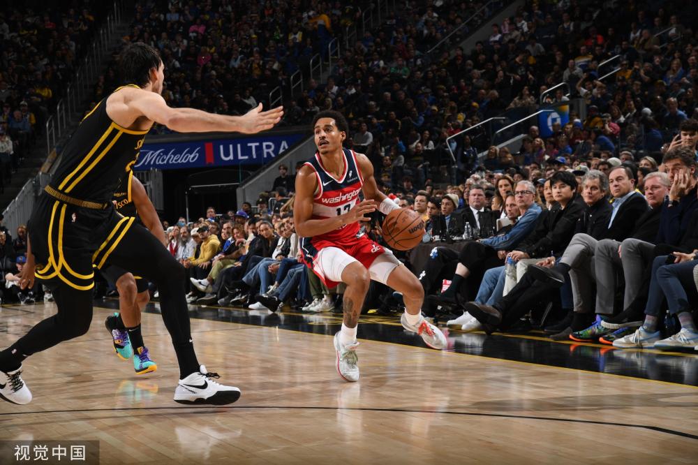 沿江跑步过 沿江跑步过