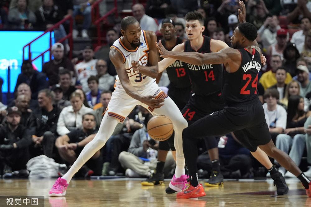 双手扣篮 双手扣篮