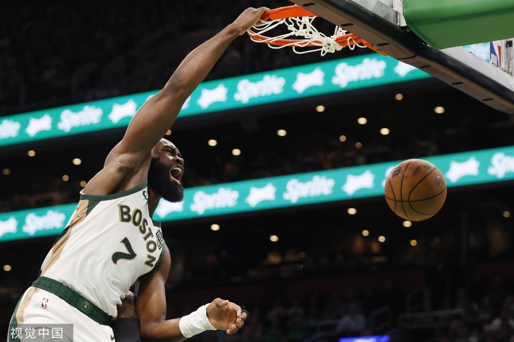 了一个振奋 了一个振奋